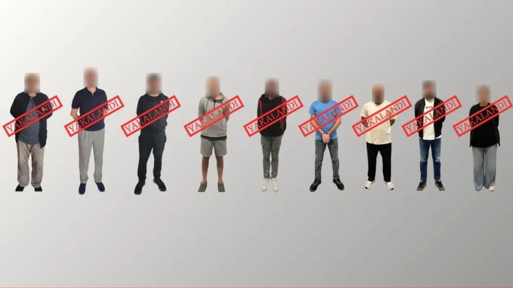 Kırmızı bültenle aranan 9 suçlu Türkiye’ye getirildi