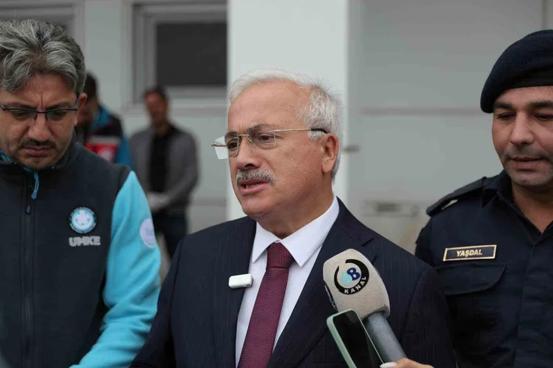 Vali Kumbuzoğlu: 