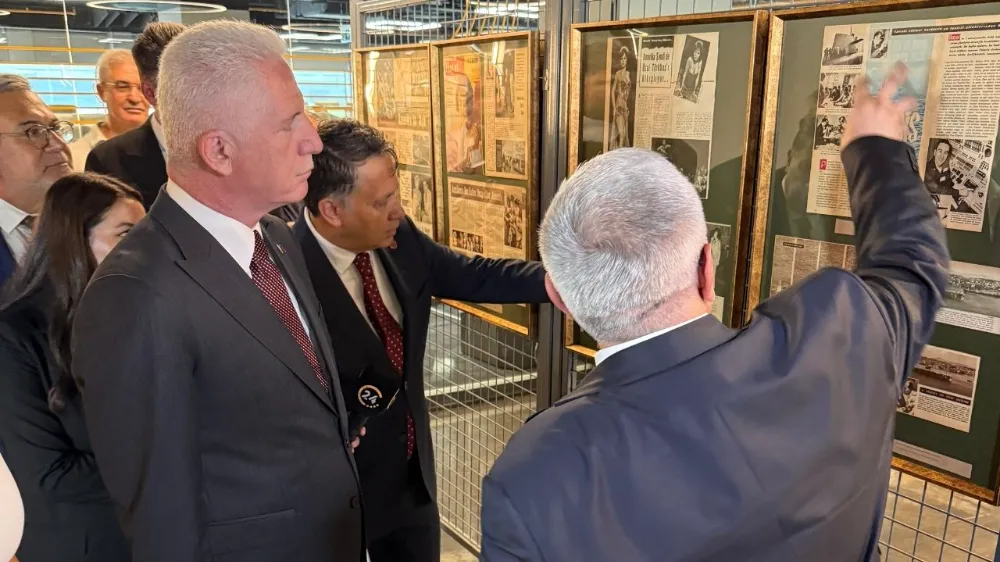 KGK’nin “Türkiye’deki Amerika” sergisini İstanbul Valisi açtı