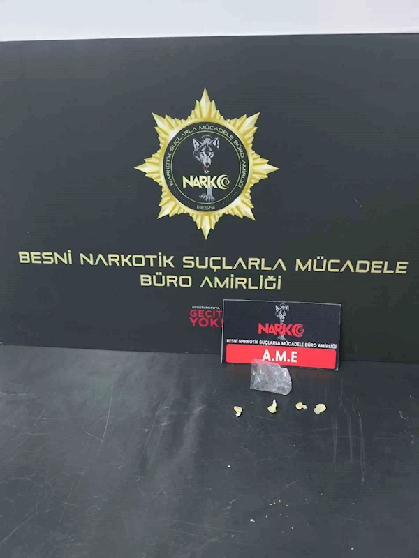 Şüpheli şahıslar üzerinde uyuşturucu ele geçirildi
