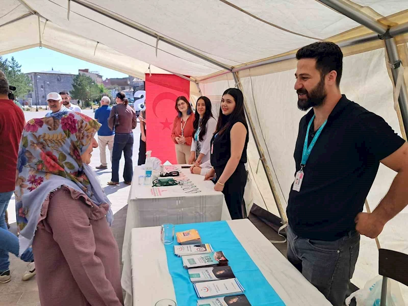 Kars’ta Halk Sağlığı Haftası’nda vatandaşlar bilgilendirildi
