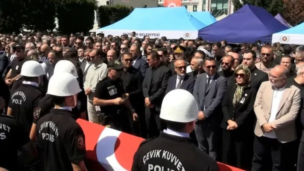 Şehit polis memurları son yolculuklarına uğurlandı!