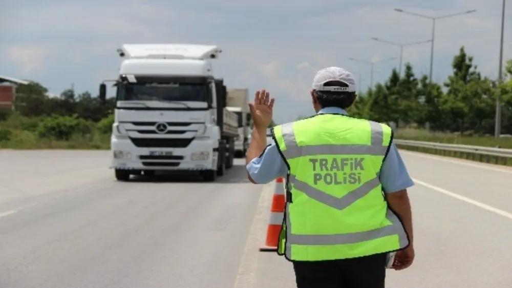 Trafik cezalarında yeni dönem başladı: Yeni trafik cezaları ne kadar?
